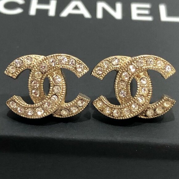 CHANEL CC Logos Rhinestone Stud Earrings Gold Tone C17V Auth w/Box #5737 - Picture 1 of 10